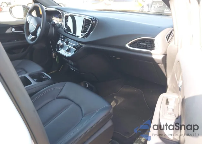 2C4RC1BG5SR600049: 43698759