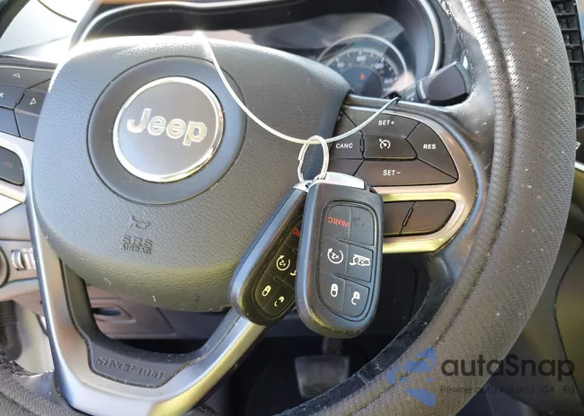 1C4PJLDB3LD623943: 43698853