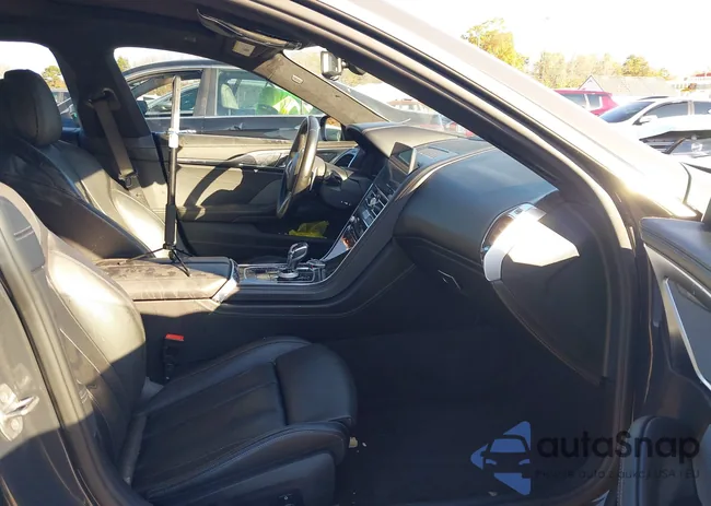 WBAGV8C03MCF82920: 43699061