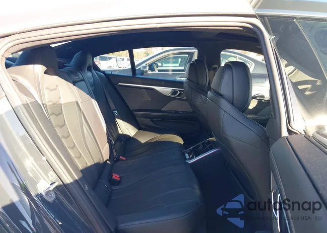 WBAGV8C03MCF82920: 43699061