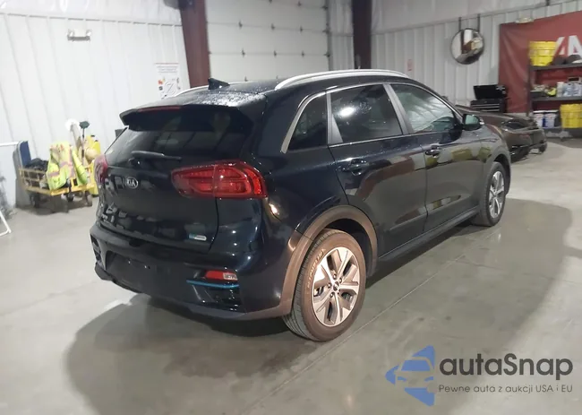 KNDCE3LG2L5074486: 43700161