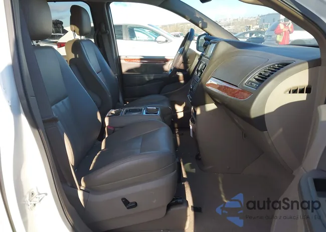 2C4RC1CG6DR535228: 43700164