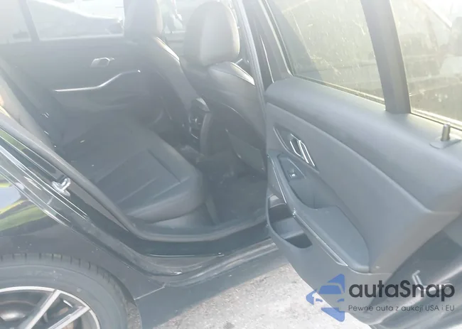 3MW5R7J05M8C07656: 43700267