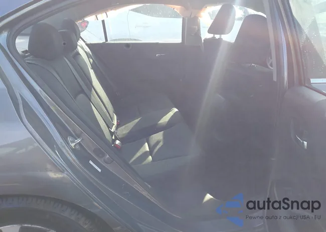 1HGCR2F3XEA235069: 43700310