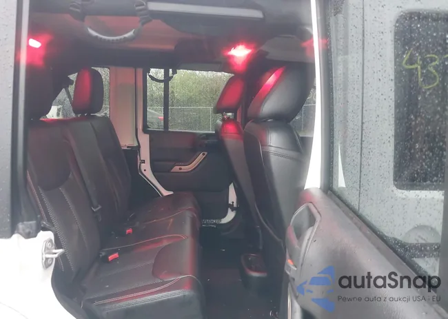 1C4BJWEG5GL198565: 43700397