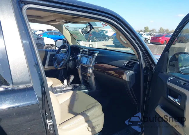 JTEBU5JR8G5338438: 43700466