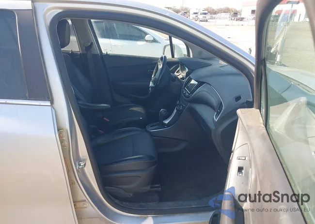 KL7CJLSB8KB887359: 43700482