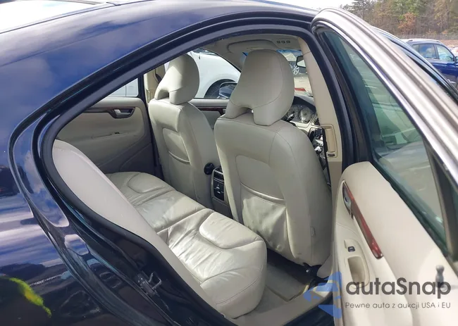 YV1RS592982694569: 43700607