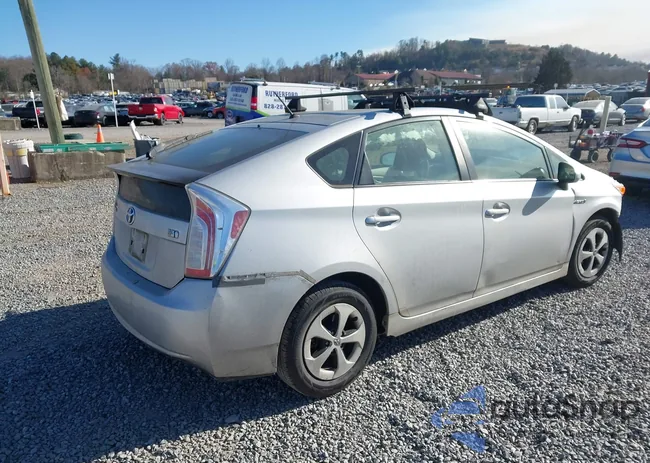 JTDKN3DU2F0449228: 43700646