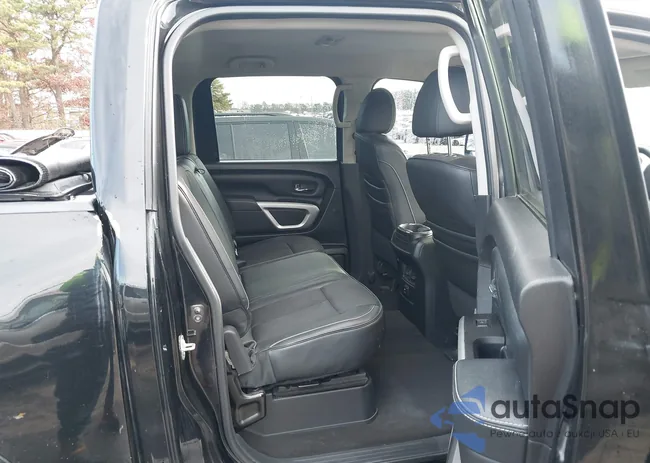 1N6AA1E53JN515541: 43699736