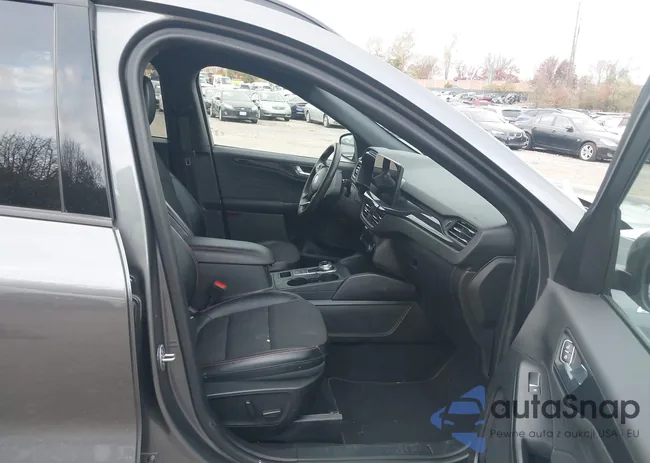 1FMCU9NA4PUB18025: 43699975