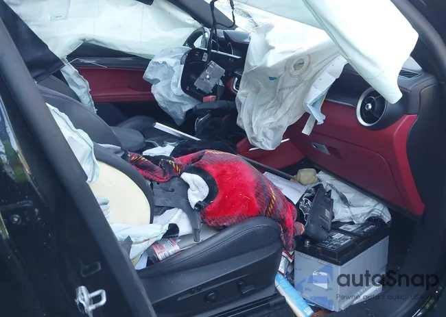 ZASPAKEV9M7D14410: 43700073