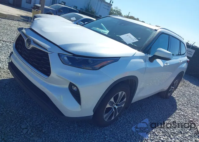 5TDGZRAH5NS104047: 43701124