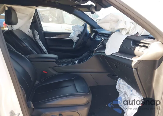 1C4RJYB61RC117750: 43701146