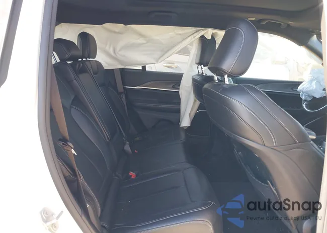 1C4RJYB61RC117750: 43701146