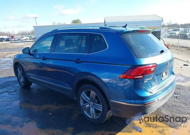 3VV3B7AX2LM101264: 43701208