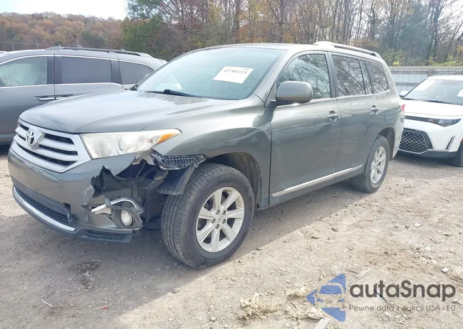 5TDBK3EH0CS122085: 43701323