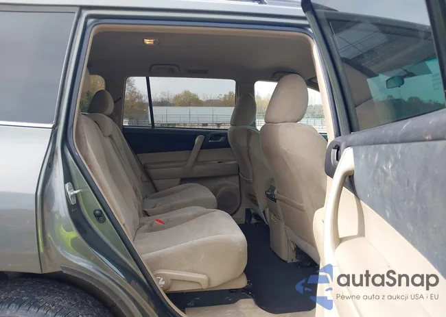 5TDBK3EH0CS122085: 43701323