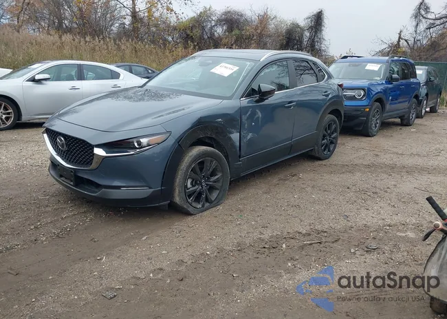 3MVDMBCM1RM647306: 43701334