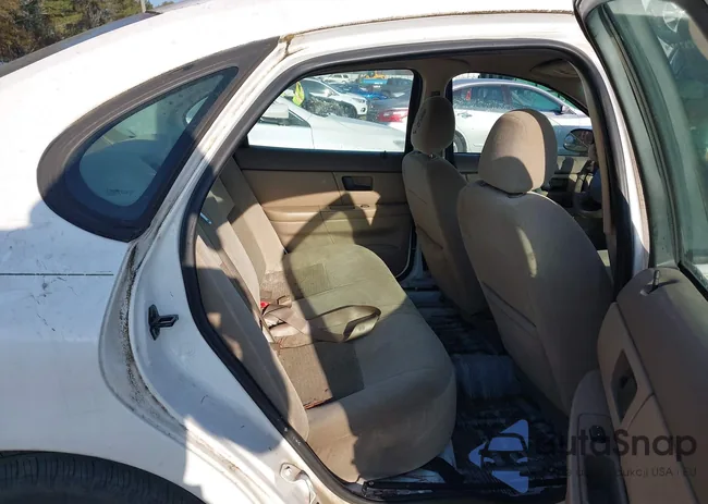 1FAFP53UX6A139742: 43701399