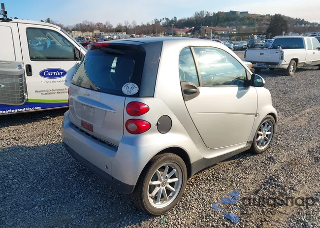 WMEEJ31XX8K168861: 43701466