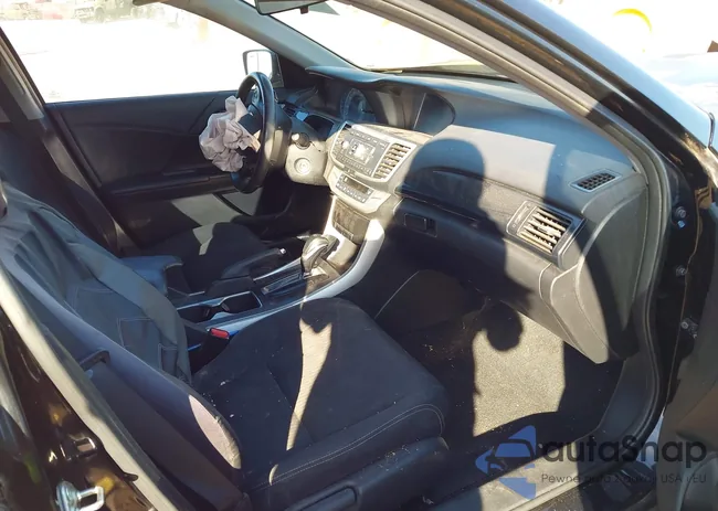 1HGCR2F50FA100797: 43701586