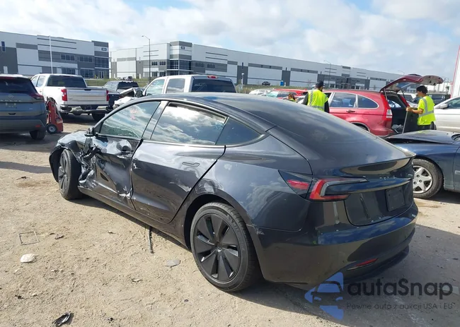 5YJ3E1EA0RF872795: 43701601