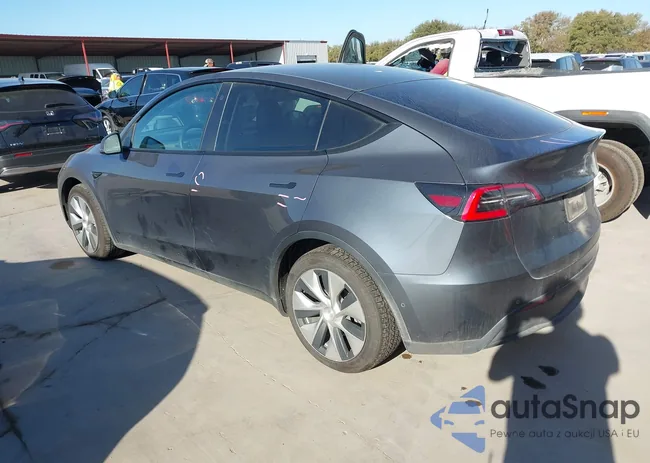 5YJYGDEE8MF104642: 43700770