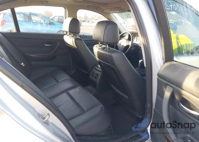 WBAPH7C55BA801671: 43700825