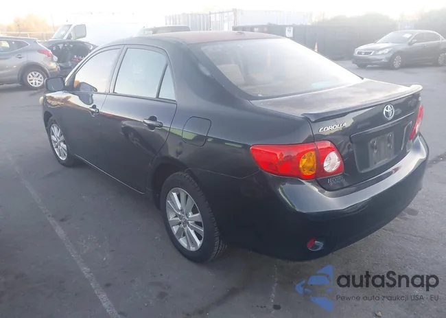 2T1BU4EE8AC358981: 43700863