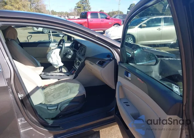 5NPE24AF2FH200531: 43700911