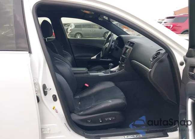 JTHBE5C27C5030834: 43702104