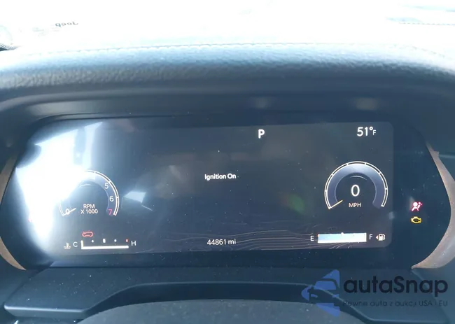 1C4RJKBG6P8815812: 43702372