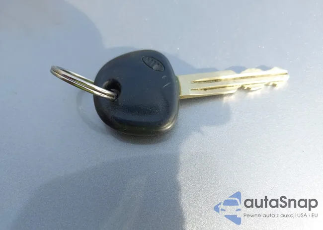 KNDJT2A50C7352959: 43702537