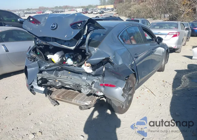 3MZBPBCM7SM467556: 43702560