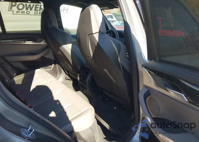 5YMTS0C00L9B23939: 43702641