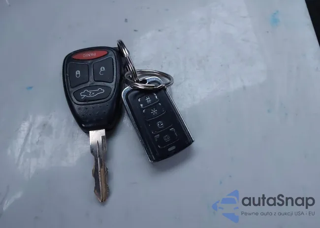 2C3LA73W97H627177: 43702663