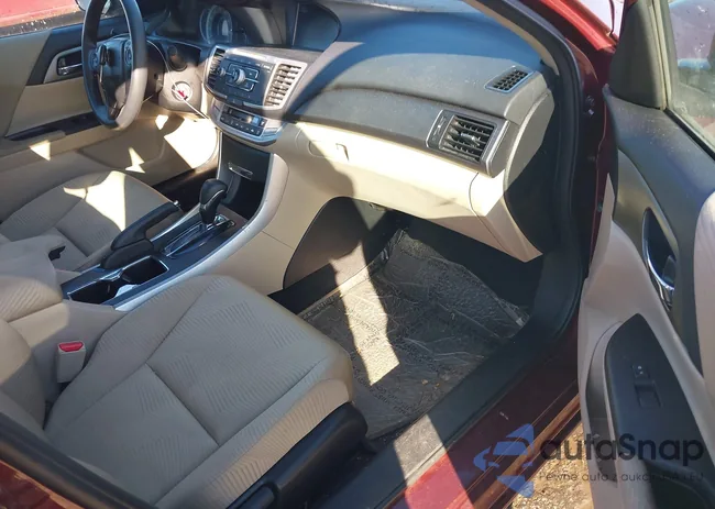 1HGCR2F34FA002256: 43702676