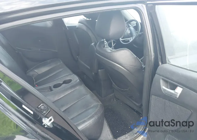 KMHTC6AE4DU124879: 43701806