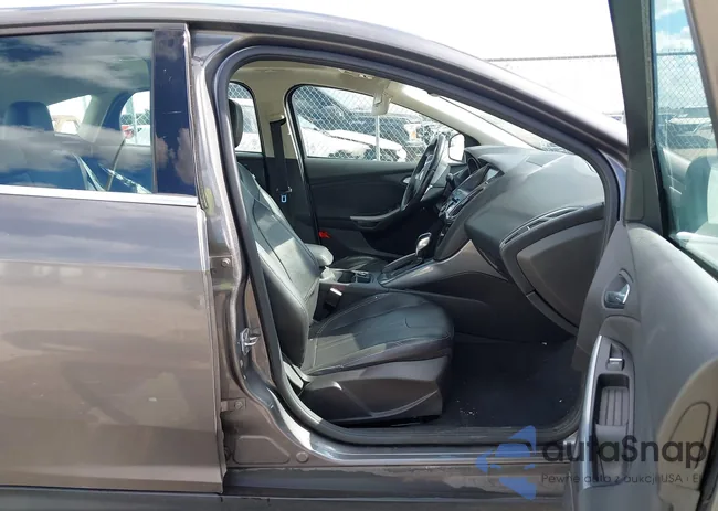 1FAHP3N28CL301280: 43701831