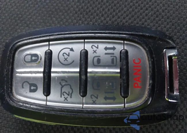 2C4RC1GG7HR544729: 43702007