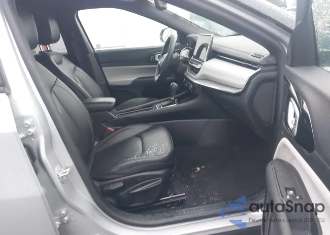 3C4NJDCN5ST579557: 43702009