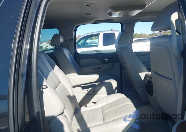 1GKFC16J48R106602: 43703301