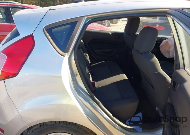 3FADP4TJ3EM243353: 43703324