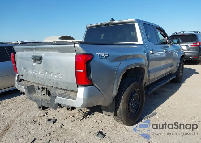 3TYLB5JN0RT050068: 43703338