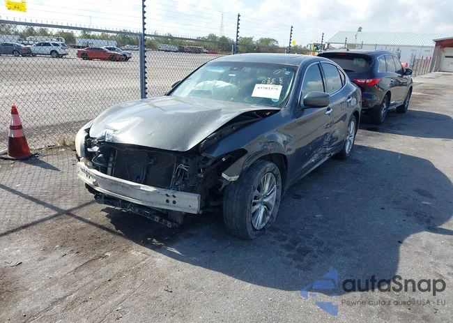 JN1BY1AR8BM375797: 43703375