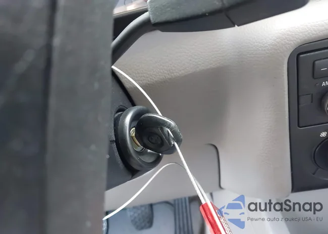 WBACG5328SAM53859: 43703379