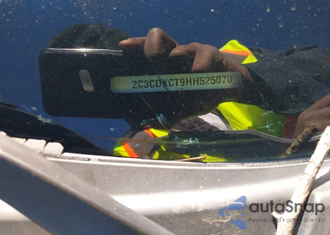 2C3CDXCT9HH525070: 43703500