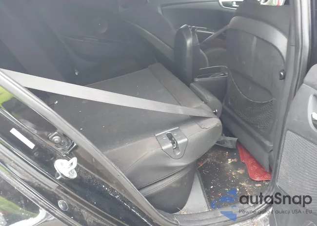 KMHTC6AD9DU144763: 43703514