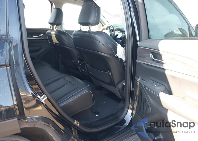 1C4RJGBG9RC708900: 43702803